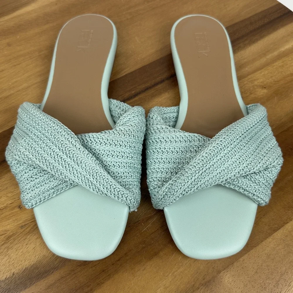 New NWOB‎ Womens Nordstrom Rack Chantelle Turquoise Slides Sandals Size 7.5 M
